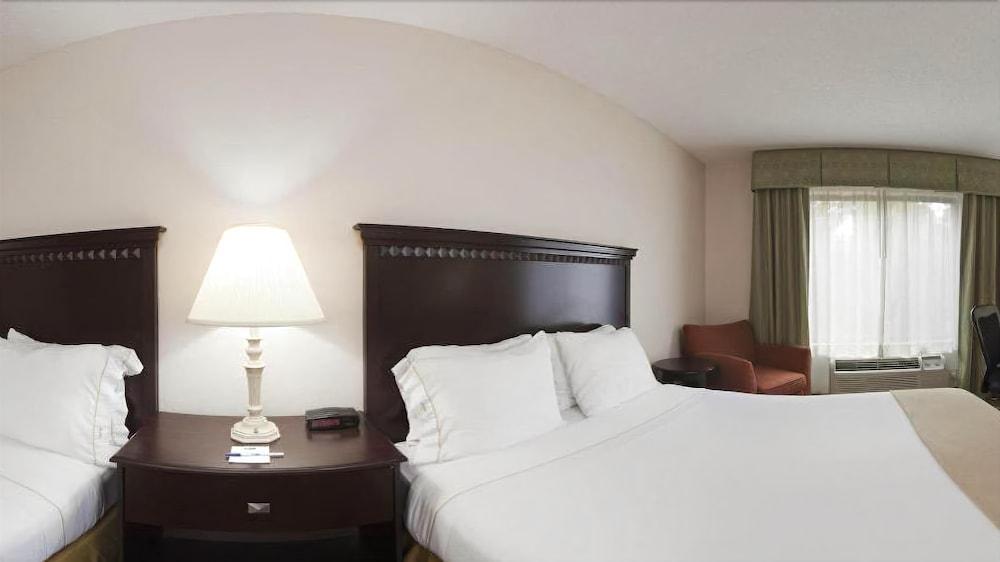 Holiday Inn Express Hotel & Suites Kinston By Ihg Exterior foto